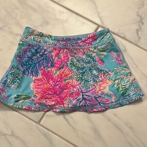 Like new Lily Pulitzer size XS (2-3) girls skort. Super cute!!